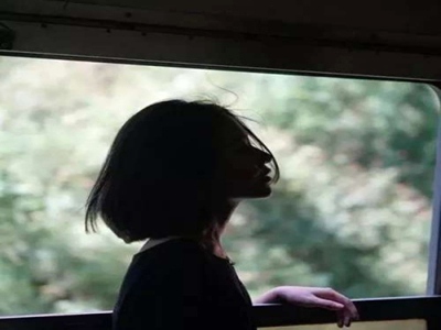 毕业典礼后母亲的礼物,母爱深似海，毕业典礼送温暖-1